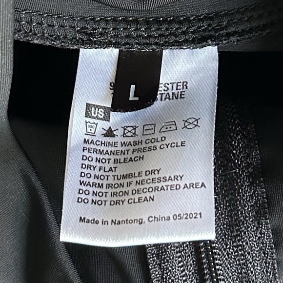 RARE Epic Games Unreal Engine Logo Employee EXCLUSIVE Quarter Zip Black Large - Picture 4 of 5